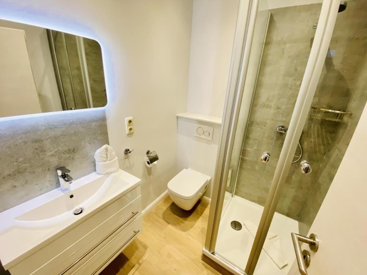 Promenadenblick/Vordeck Apartment รอสต็อค ภายนอก รูปภาพ